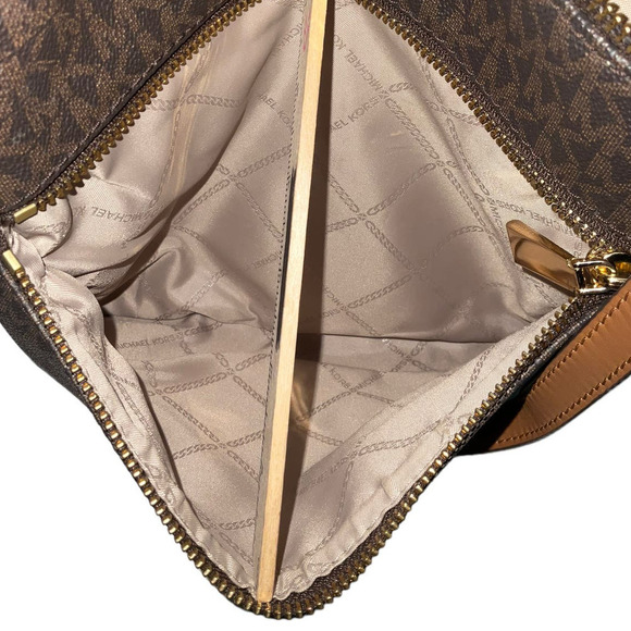 Michael Kors Bedford Flat Crossbody Bag - Picture 12 of 15